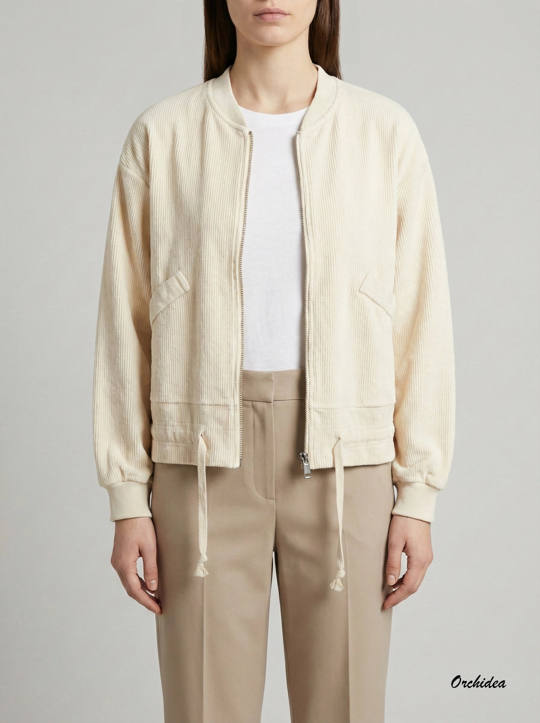 Smetanový manšestrový bomber se stahováním