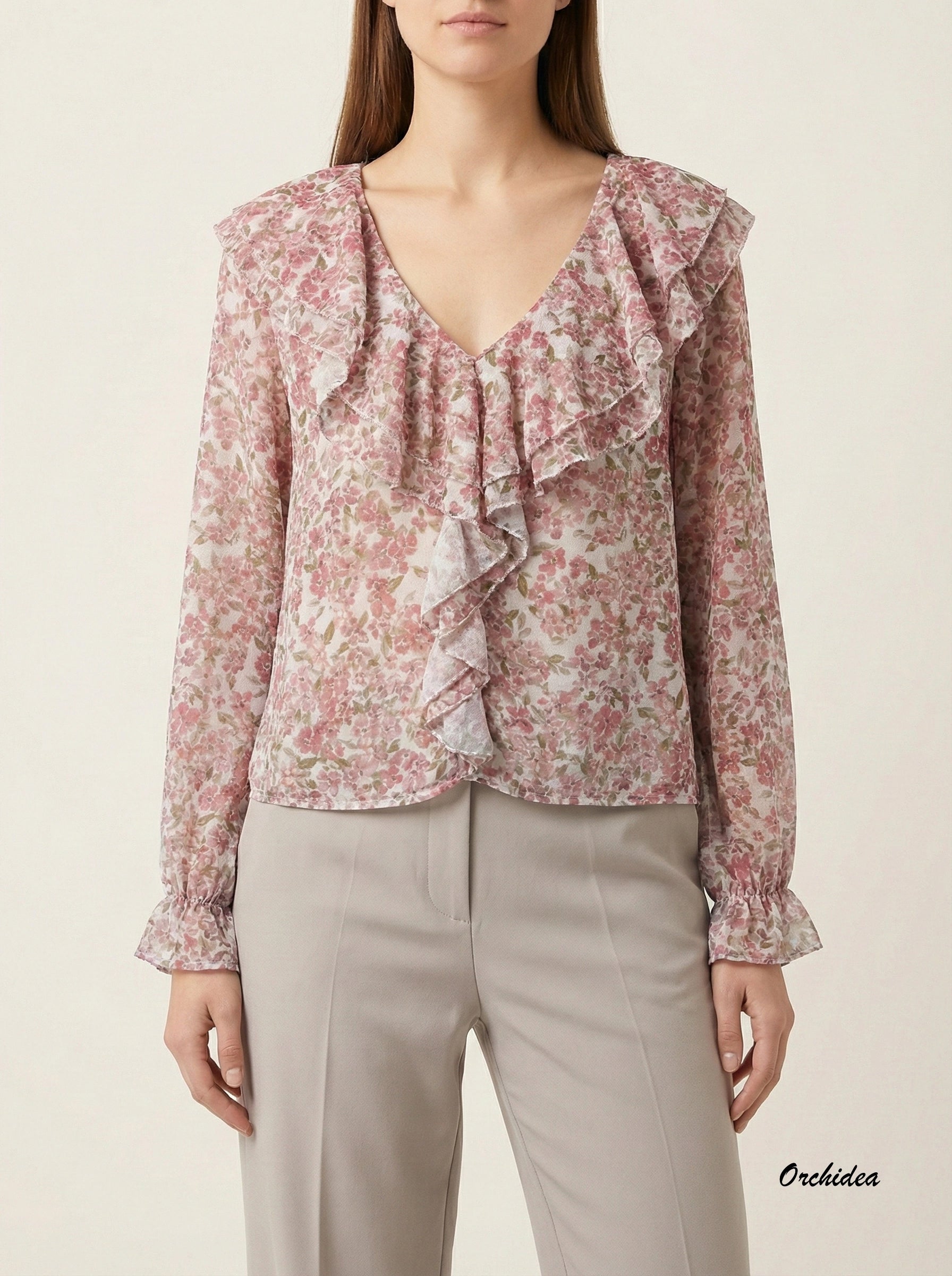 Romantická halenka s volány a drobnými kvítky