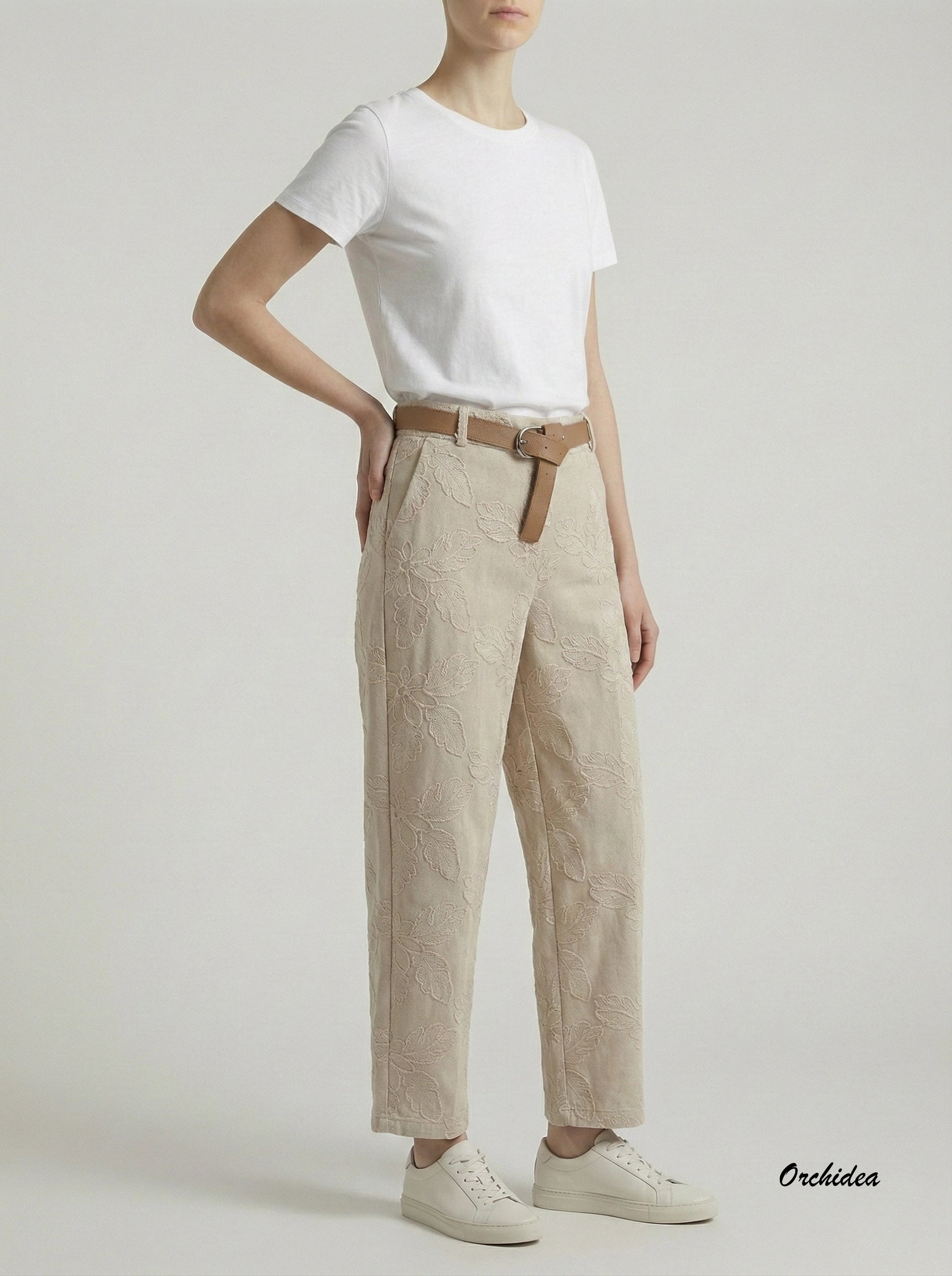 Béžové vyšívané kalhoty