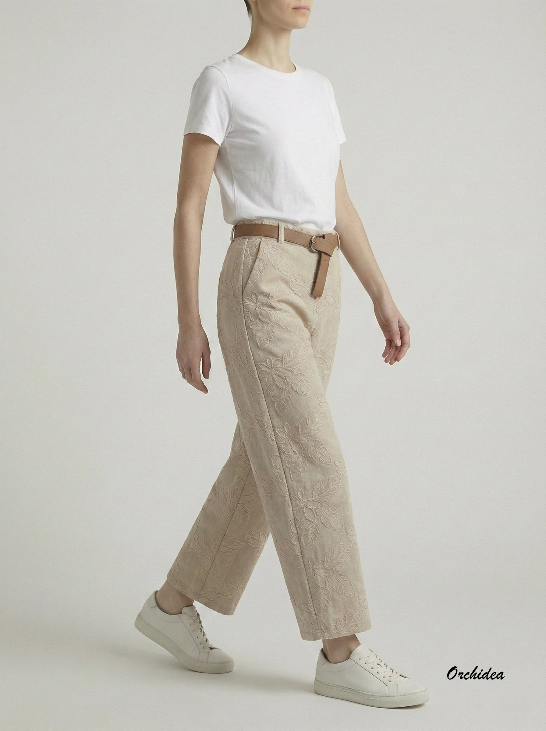 Béžové vyšívané kalhoty