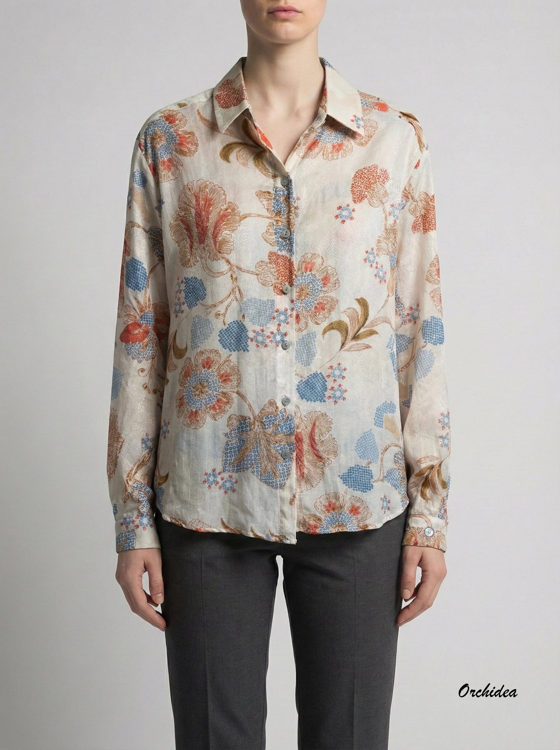 Elegantní halenka s uměleckým květinovým vzorem