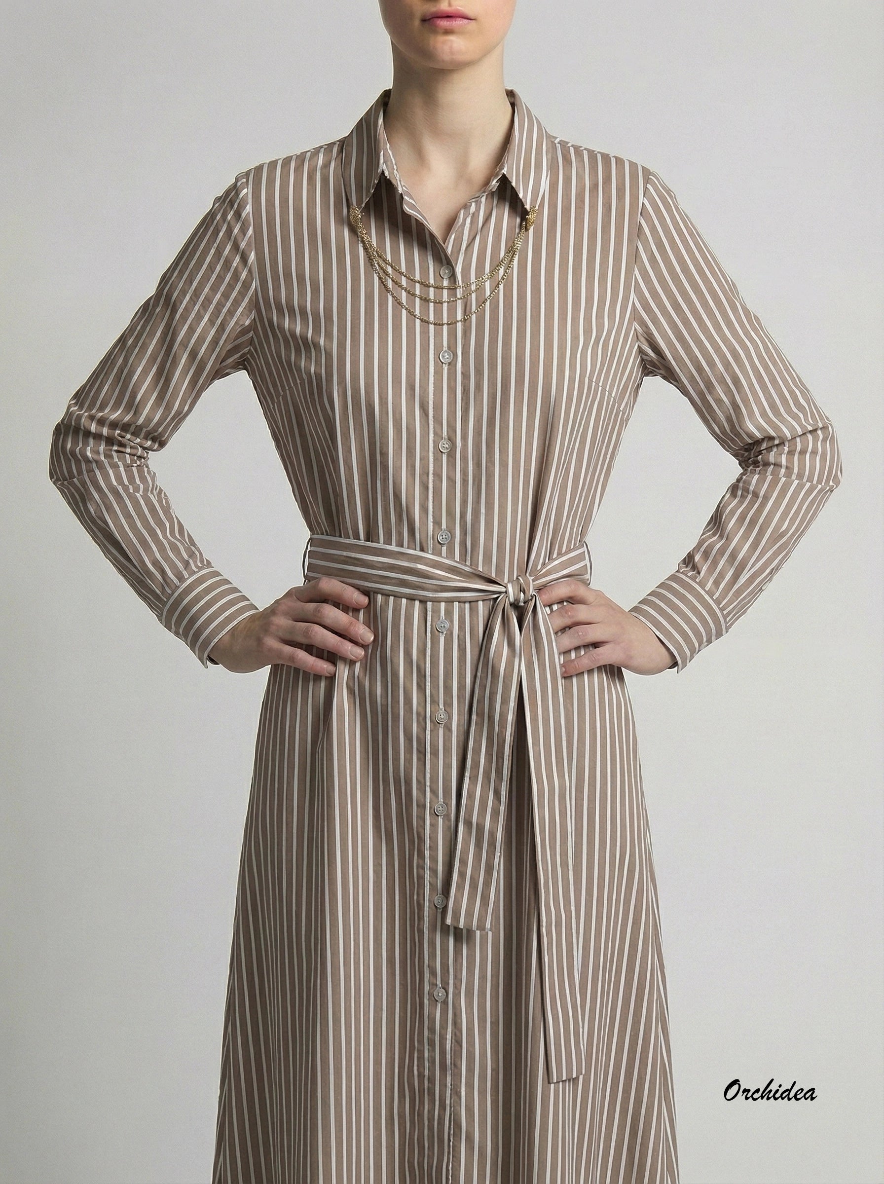 Béžovo-bílé pruhované košilové šaty s vázáním