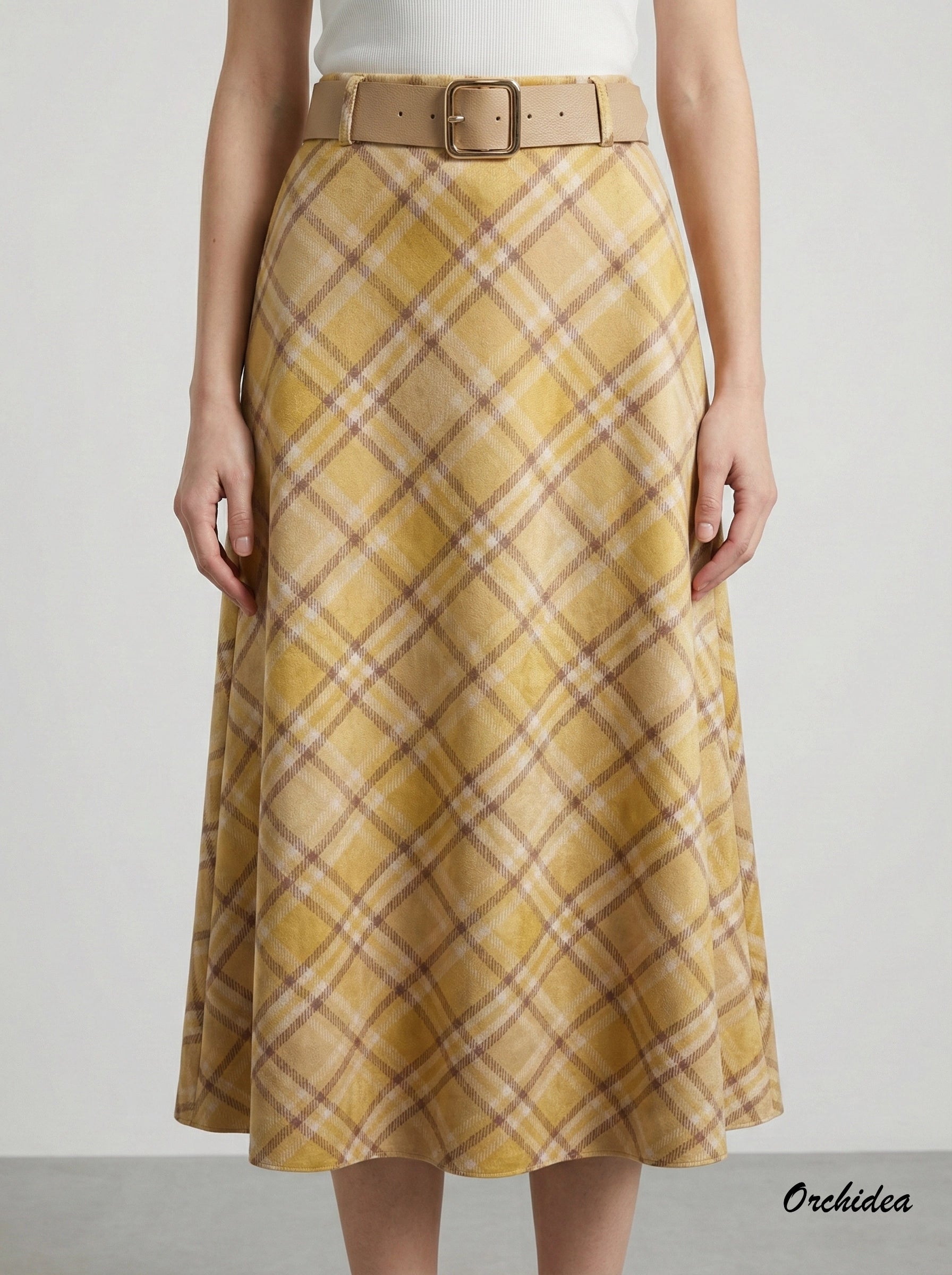 Žlutá károvaná sukně s páskem